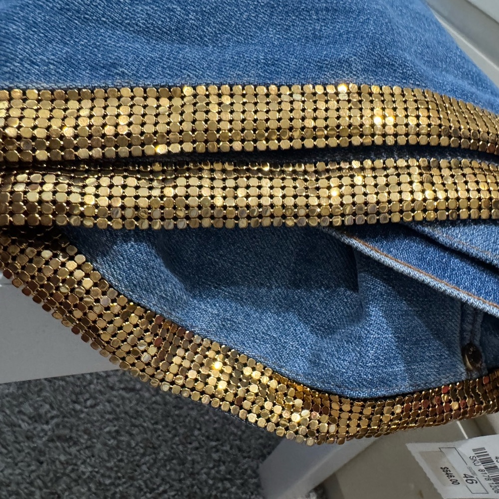 Roberto Cavalli Denim jeans with Gold Detailing - Picture 4 of 10